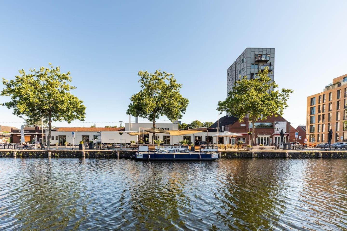 Petite Room With Wifi, Ac, And Shared Kitchen Tilburg Exteriör bild