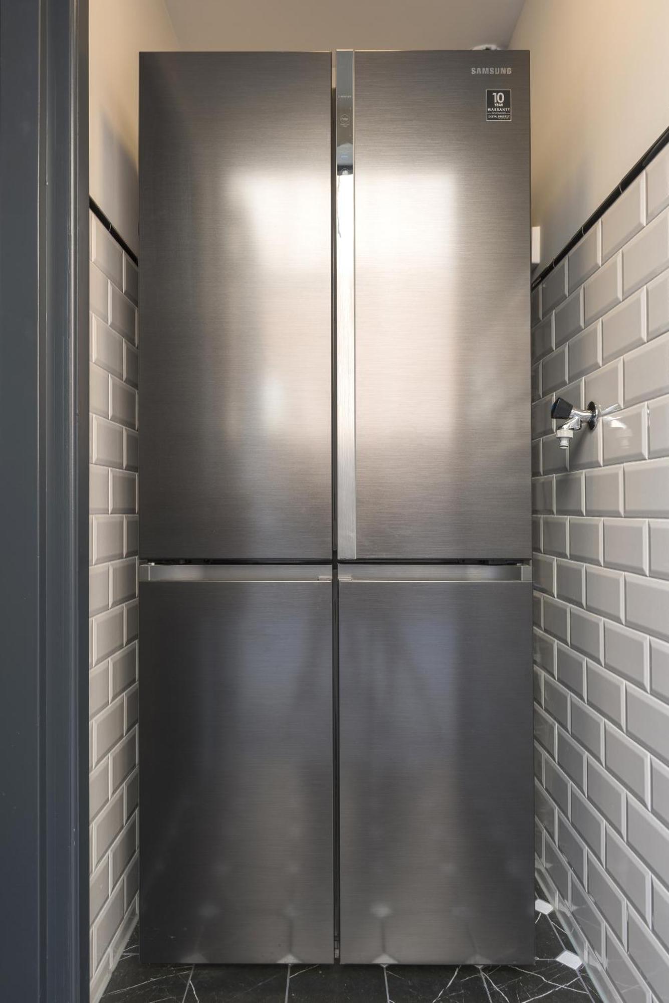 Petite Room With Wifi, Ac, And Shared Kitchen Tilburg Exteriör bild