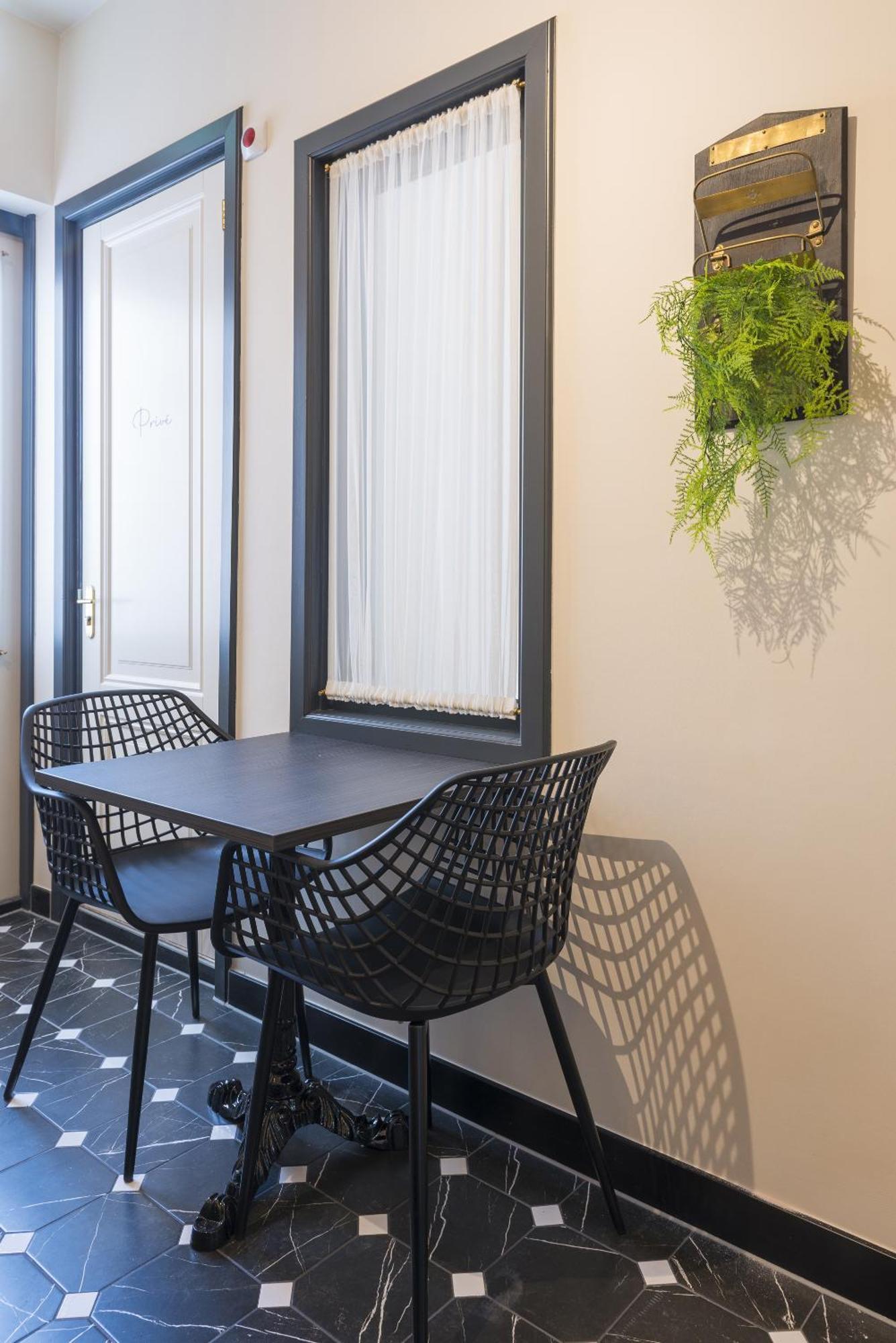 Petite Room With Wifi, Ac, And Shared Kitchen Tilburg Exteriör bild